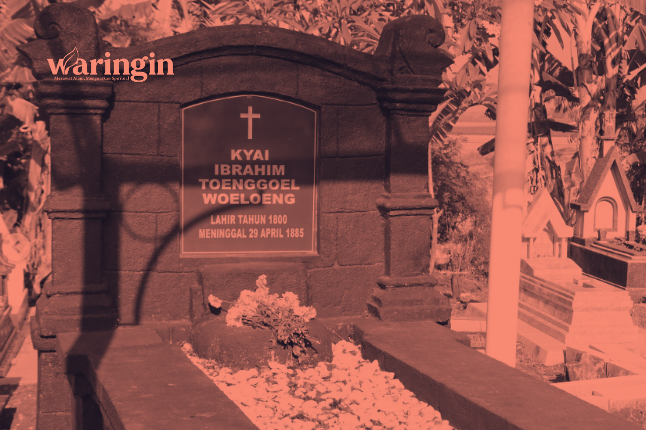 Kiai Bukan Milik Satu Agama